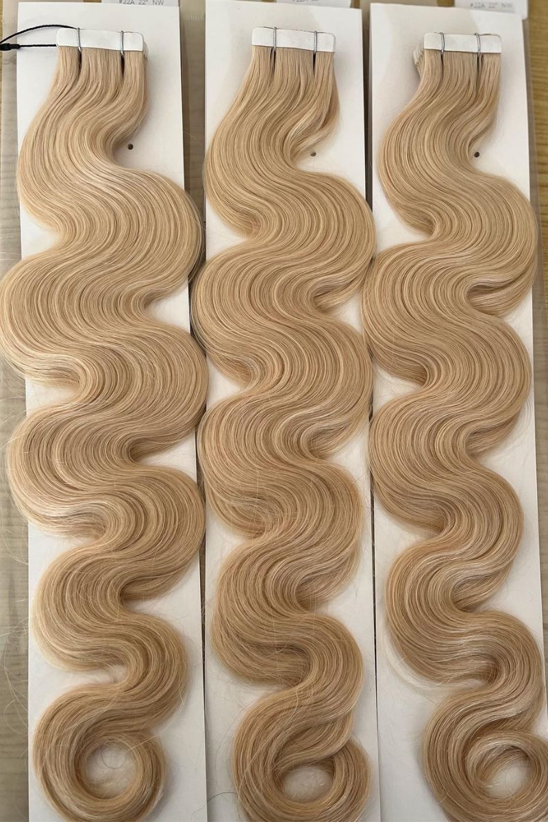 body-wave-medium-blonde-tape-in-extensions